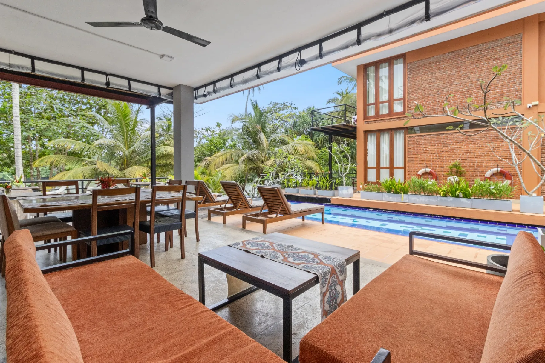 Ko Lake Villa lounge area for group gatherings
